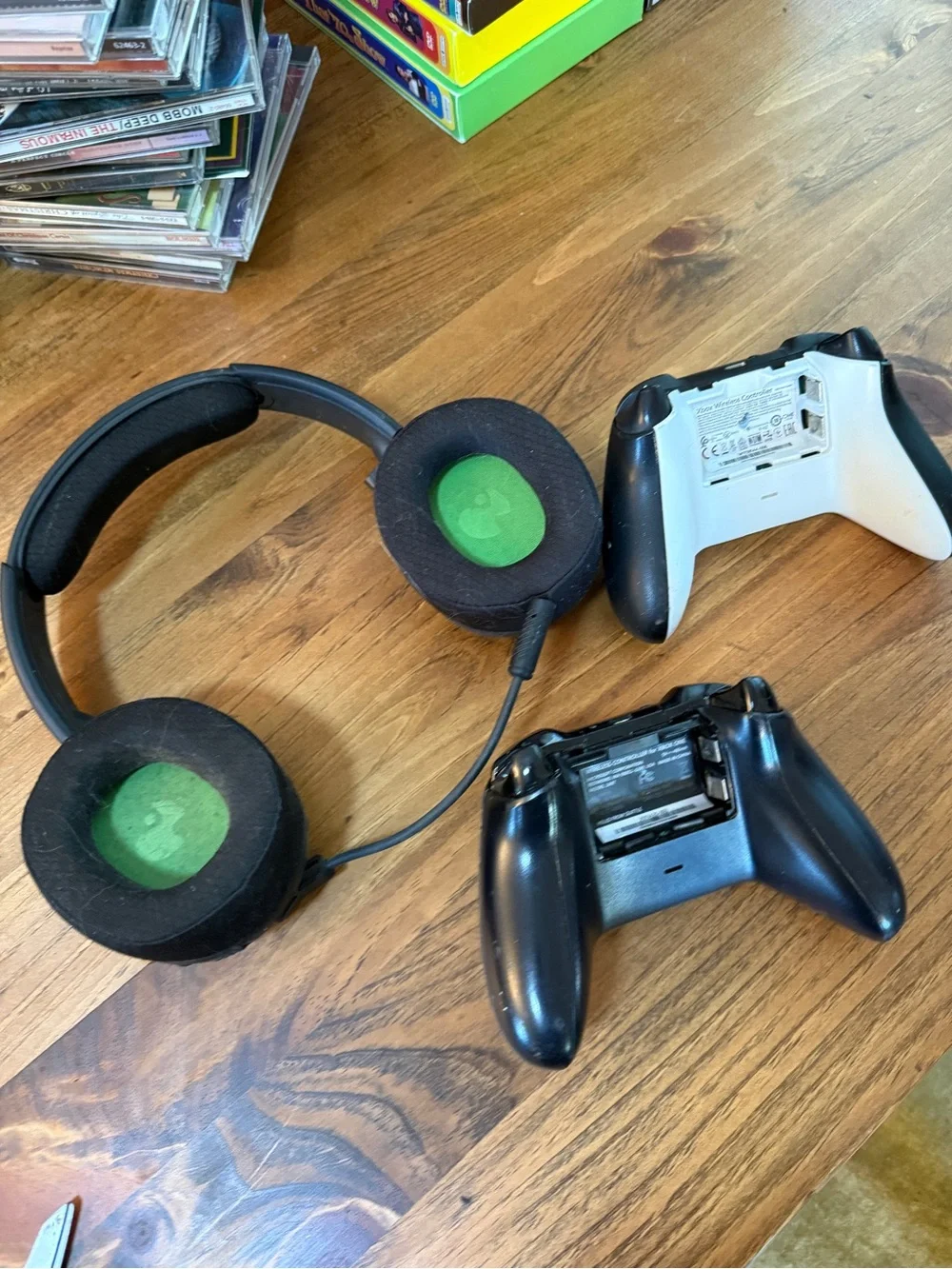 Black Headset for Gaming & (2) XBOX controllers